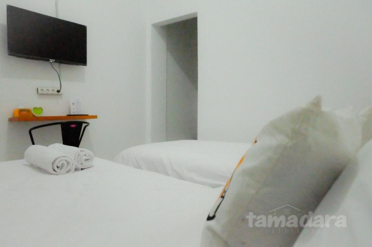 Tamadara Guesthouse Jogja Maguwo Εξωτερικό φωτογραφία